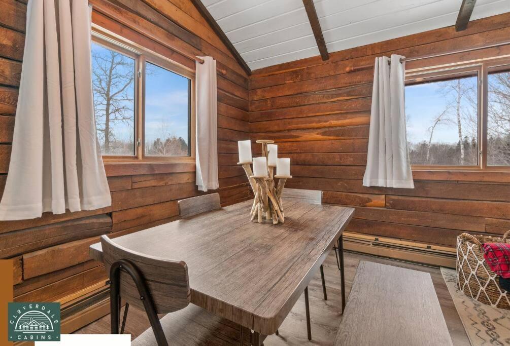 Cozy Cabin With Hottub At Cloverdale Cabins Hinckley Exterior foto