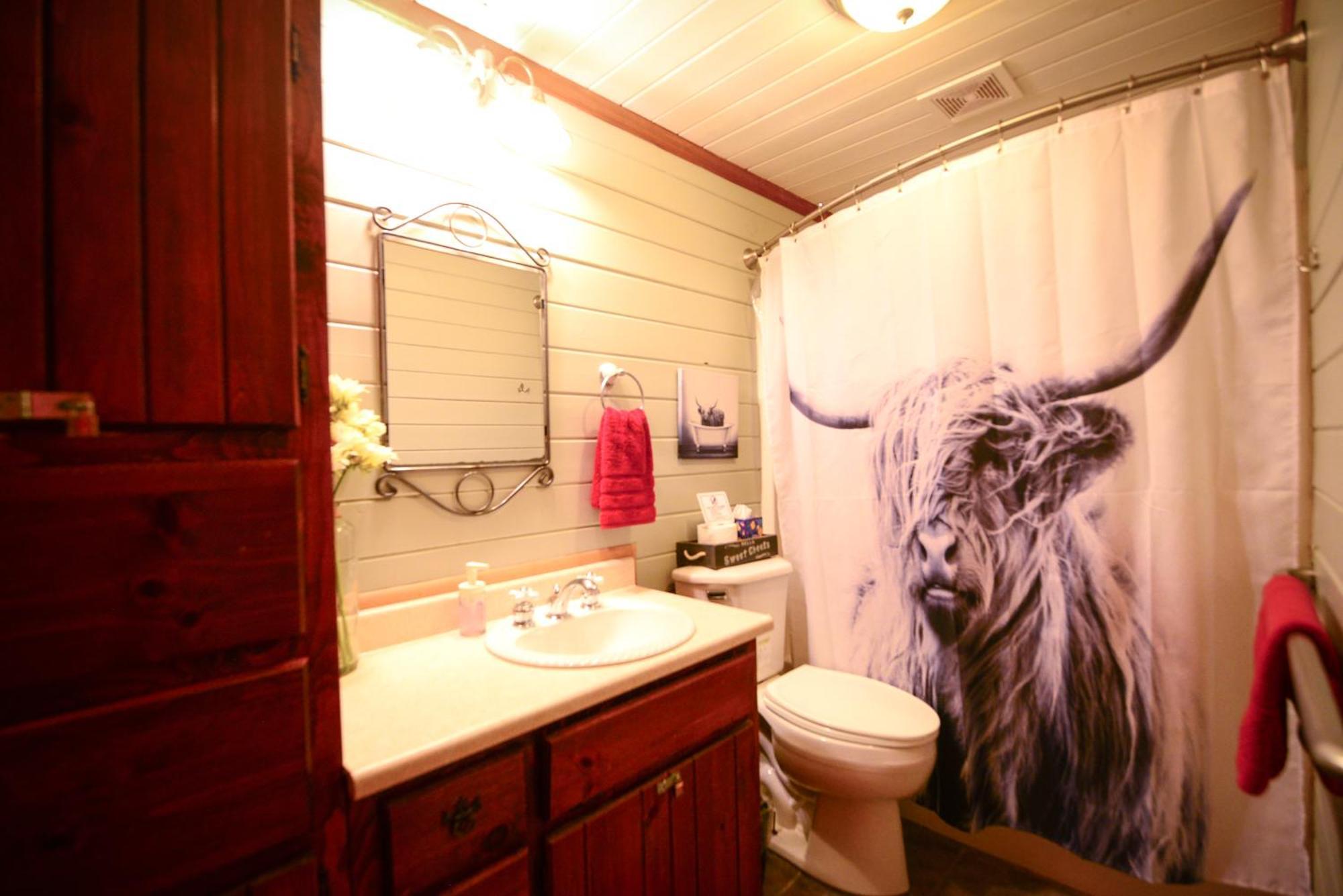 Cozy Cabin With Hottub At Cloverdale Cabins Hinckley Exterior foto